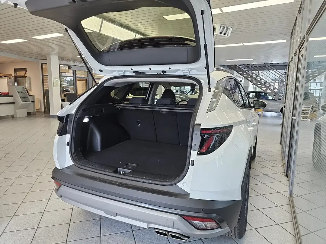 Hyundai TUCSON - Thumbnail 2