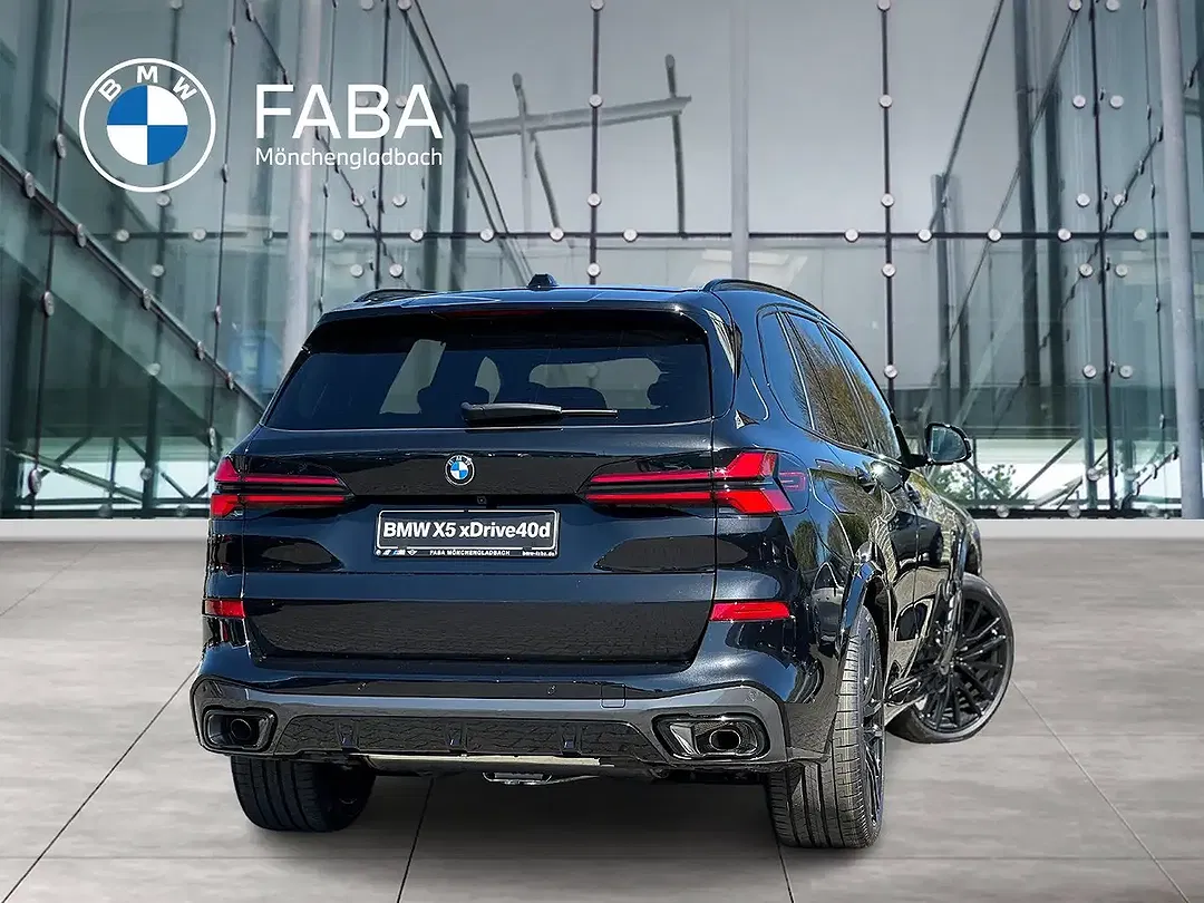 BMW X5 - Thumbnail 2