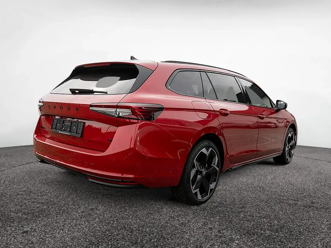 Skoda Superb - Thumbnail 3