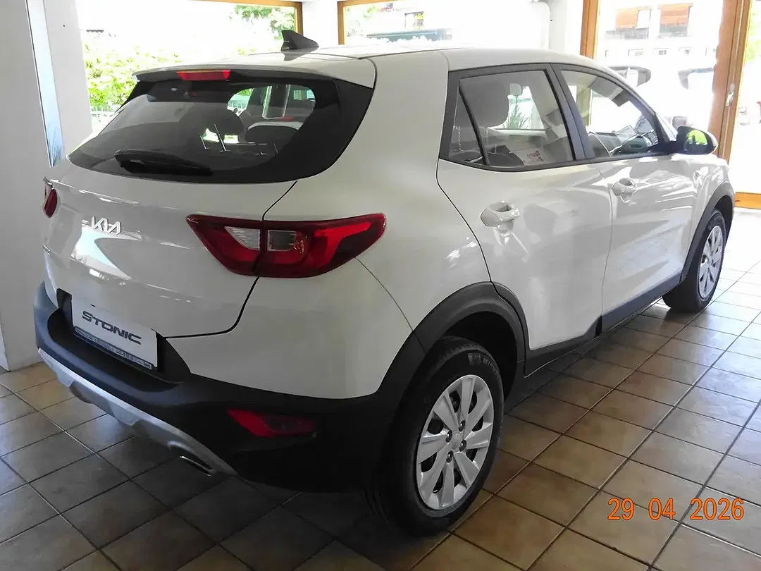 Kia Stonic - Thumbnail 5