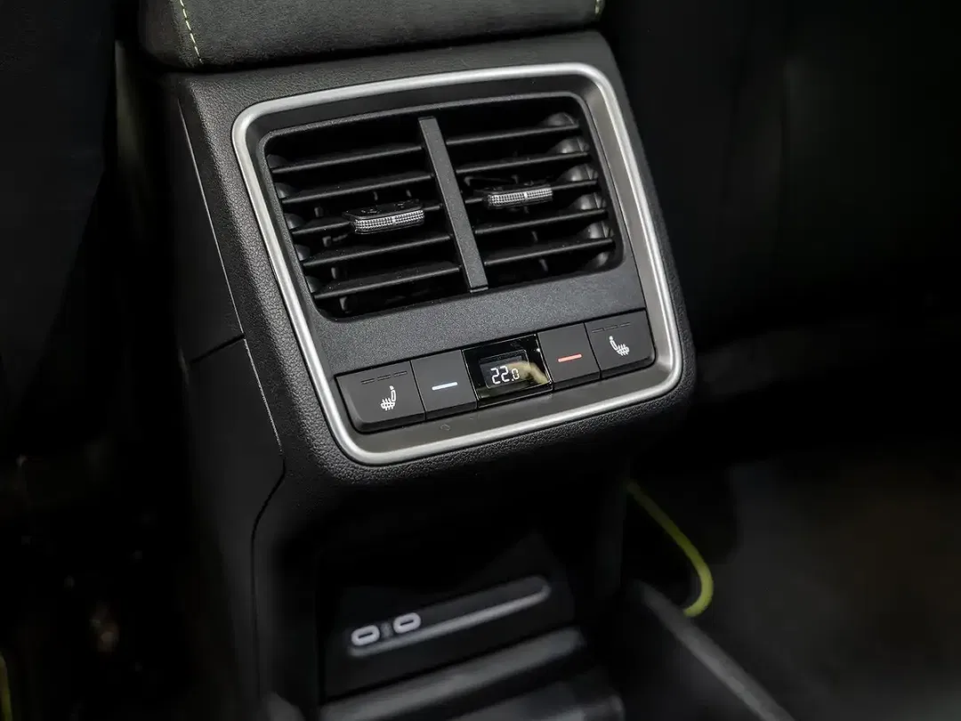 Skoda Enyaq - Thumbnail 8
