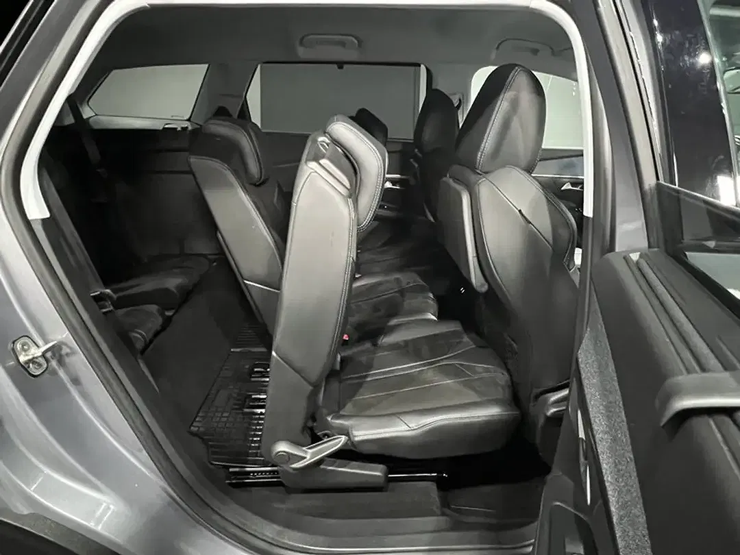 Peugeot 5008 - Thumbnail 13