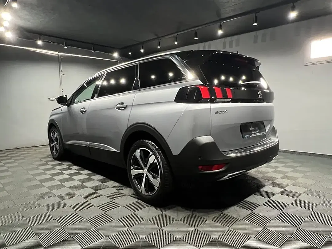 Peugeot 5008 - Thumbnail 3