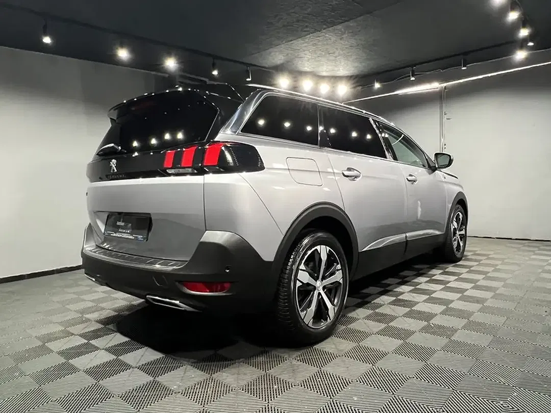Peugeot 5008 - Thumbnail 4