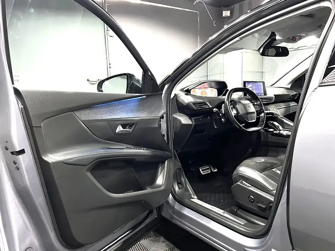 Peugeot 5008 - Thumbnail 8