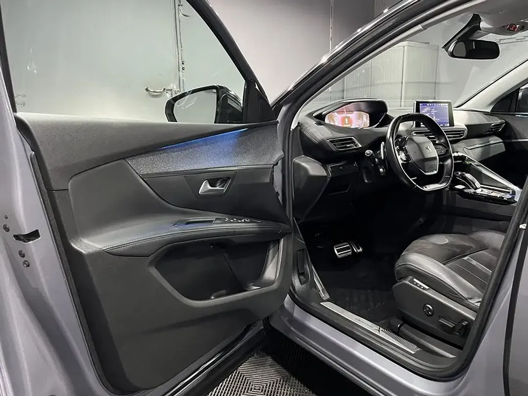 Peugeot 5008 - Thumbnail 9