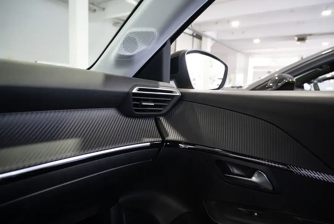 Peugeot 208 - Thumbnail 12