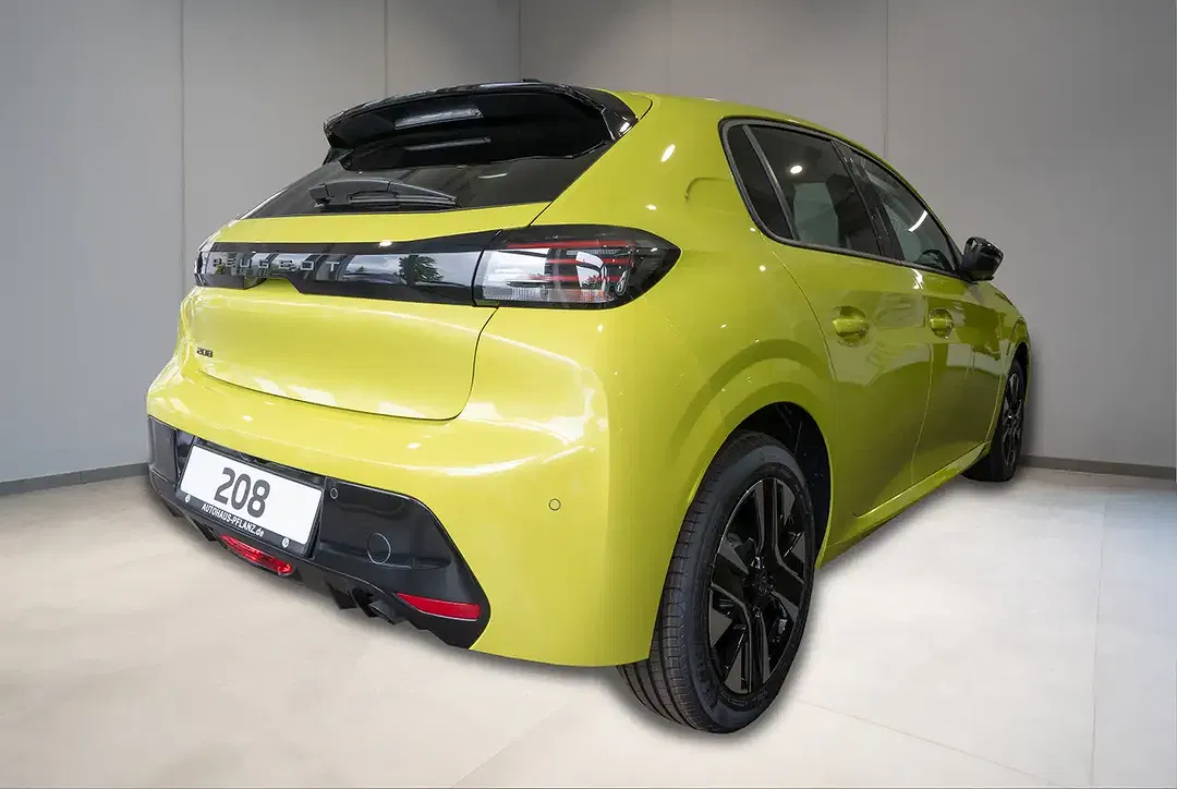 Peugeot 208 - Thumbnail 3