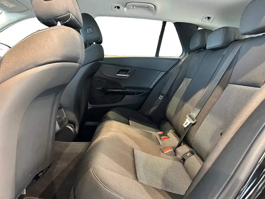 Mercedes-Benz C 220 - Thumbnail 7