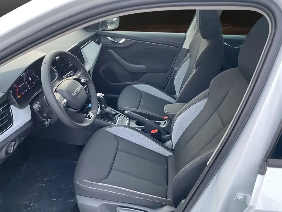 Skoda Scala - Thumbnail 6