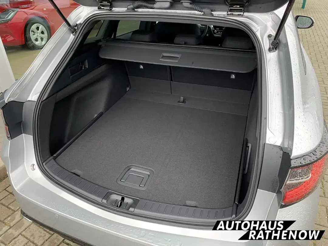 Suzuki Swace - Thumbnail 8