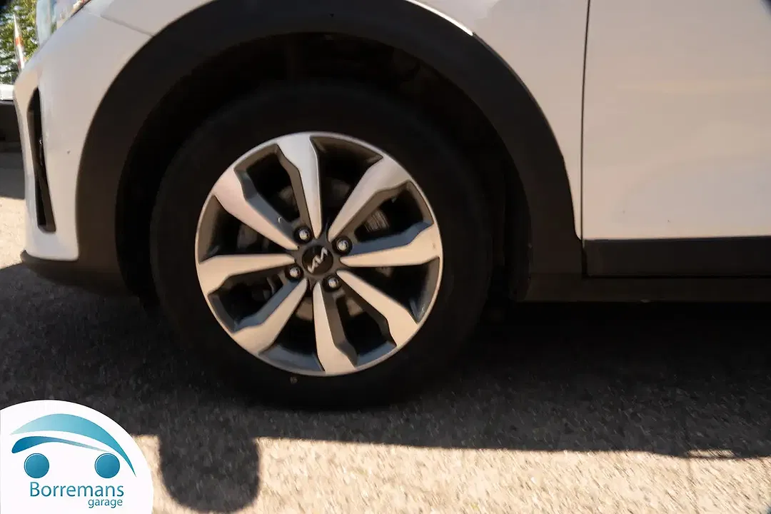Kia Stonic - Thumbnail 15