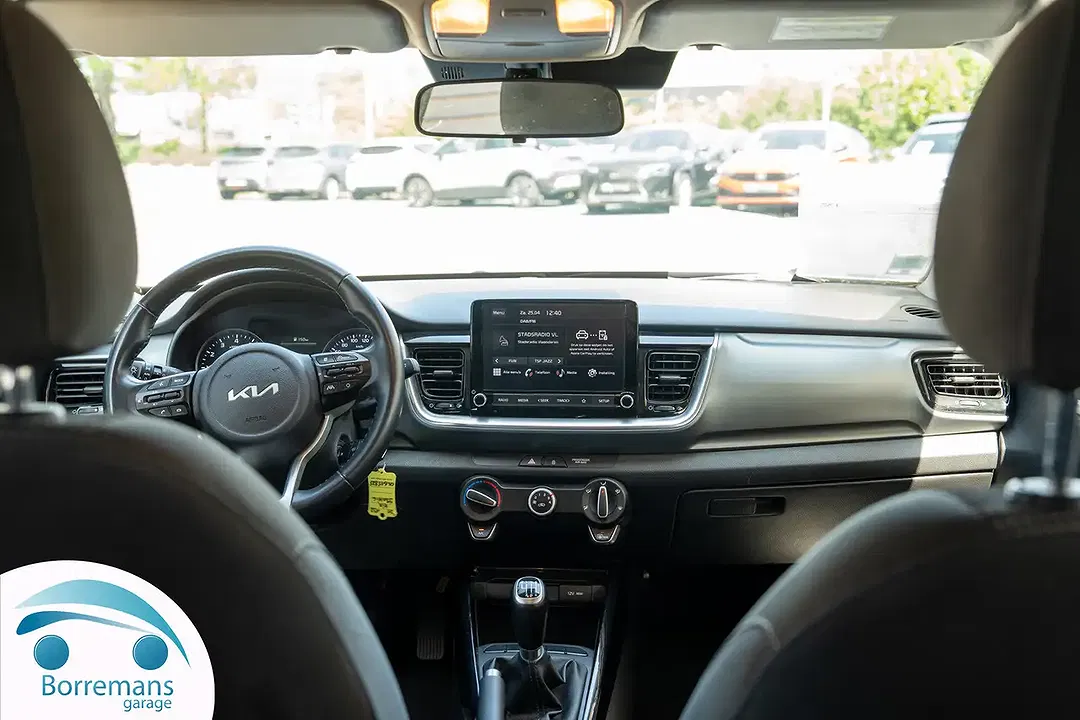 Kia Stonic - Thumbnail 4