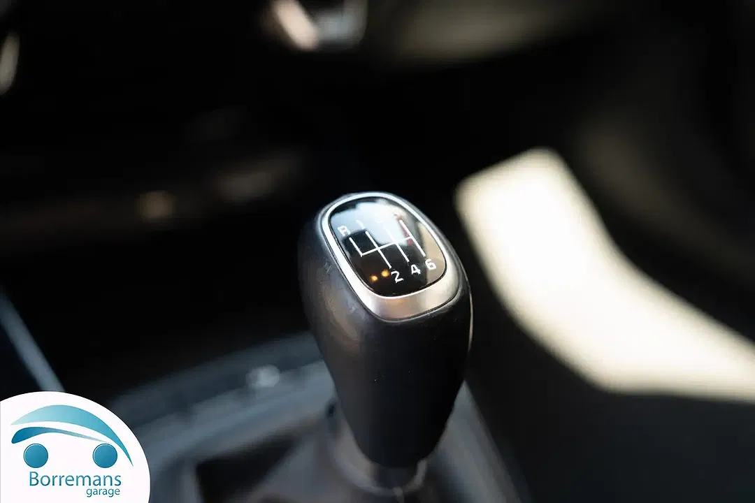 Kia Stonic - Thumbnail 5