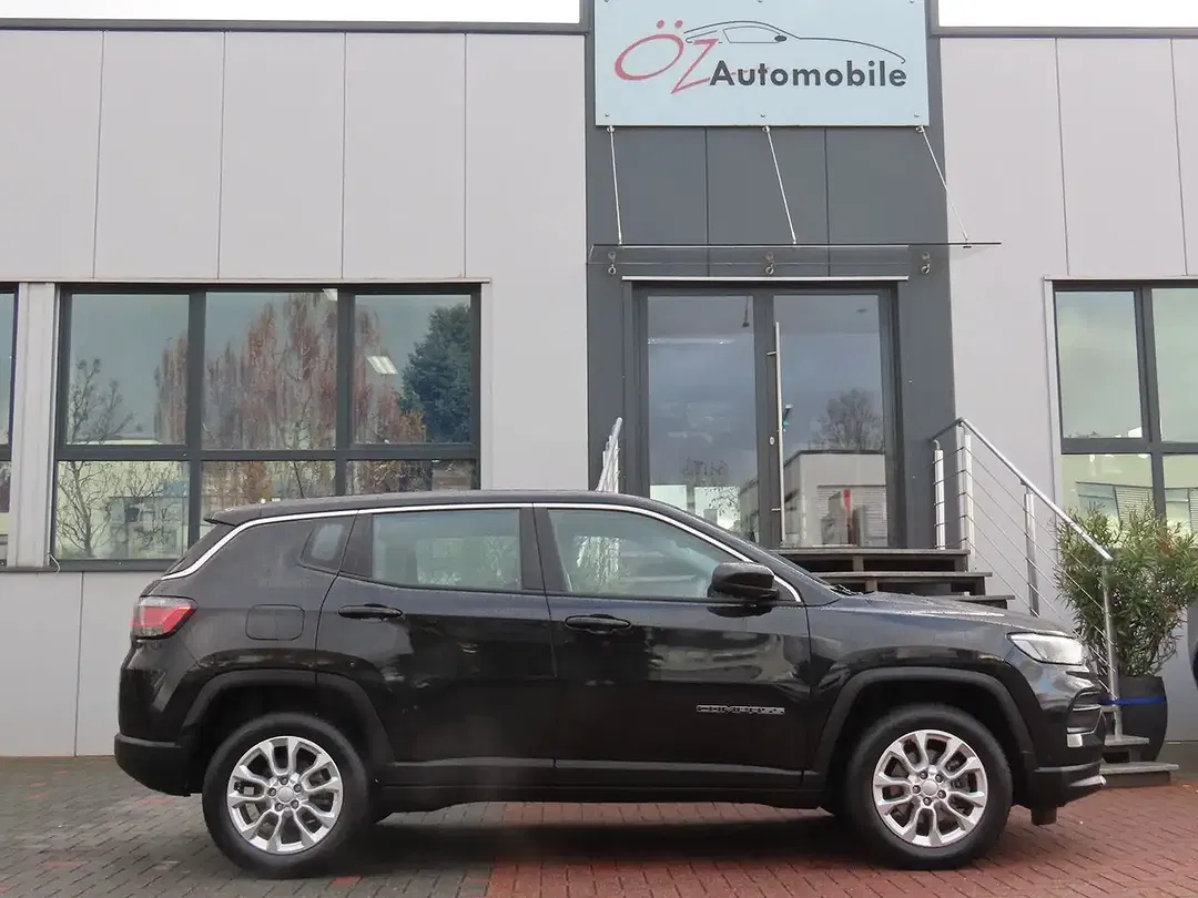 Jeep Compass - Thumbnail 10