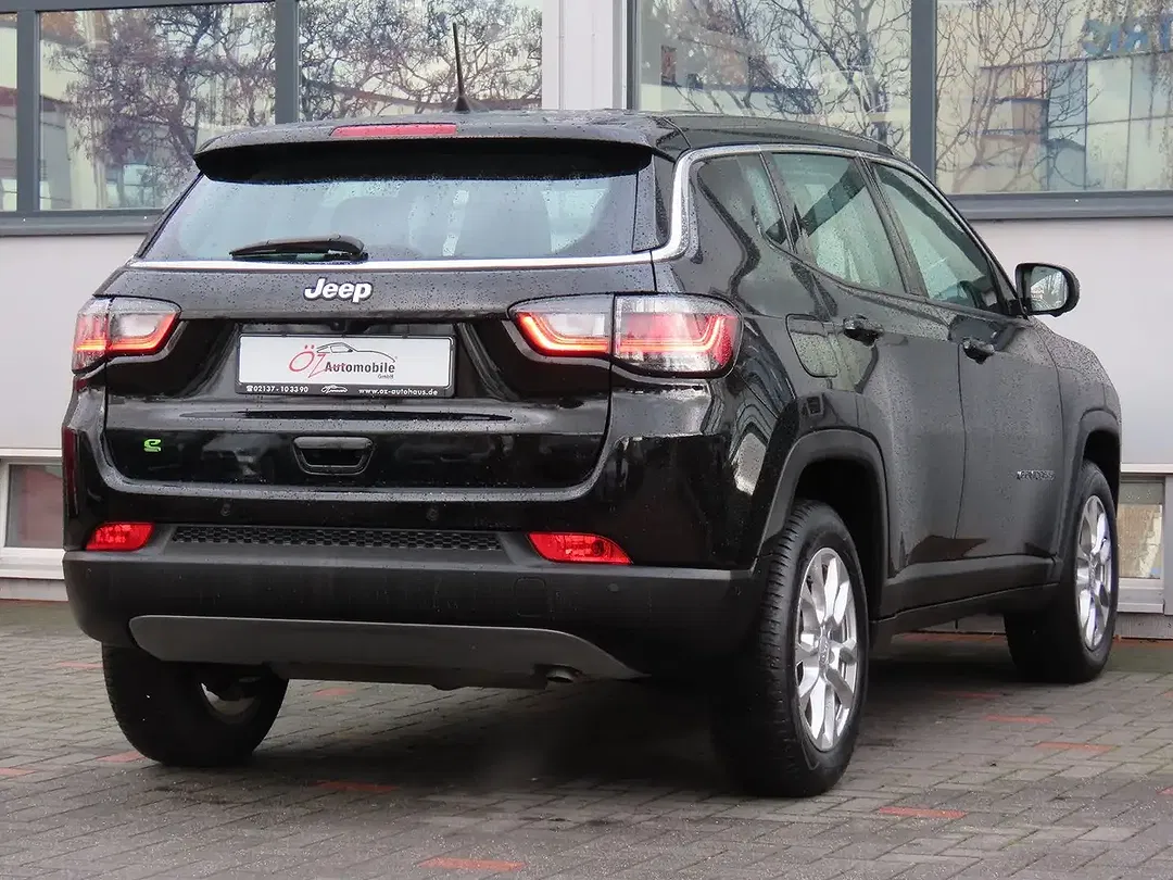 Jeep Compass - Thumbnail 6