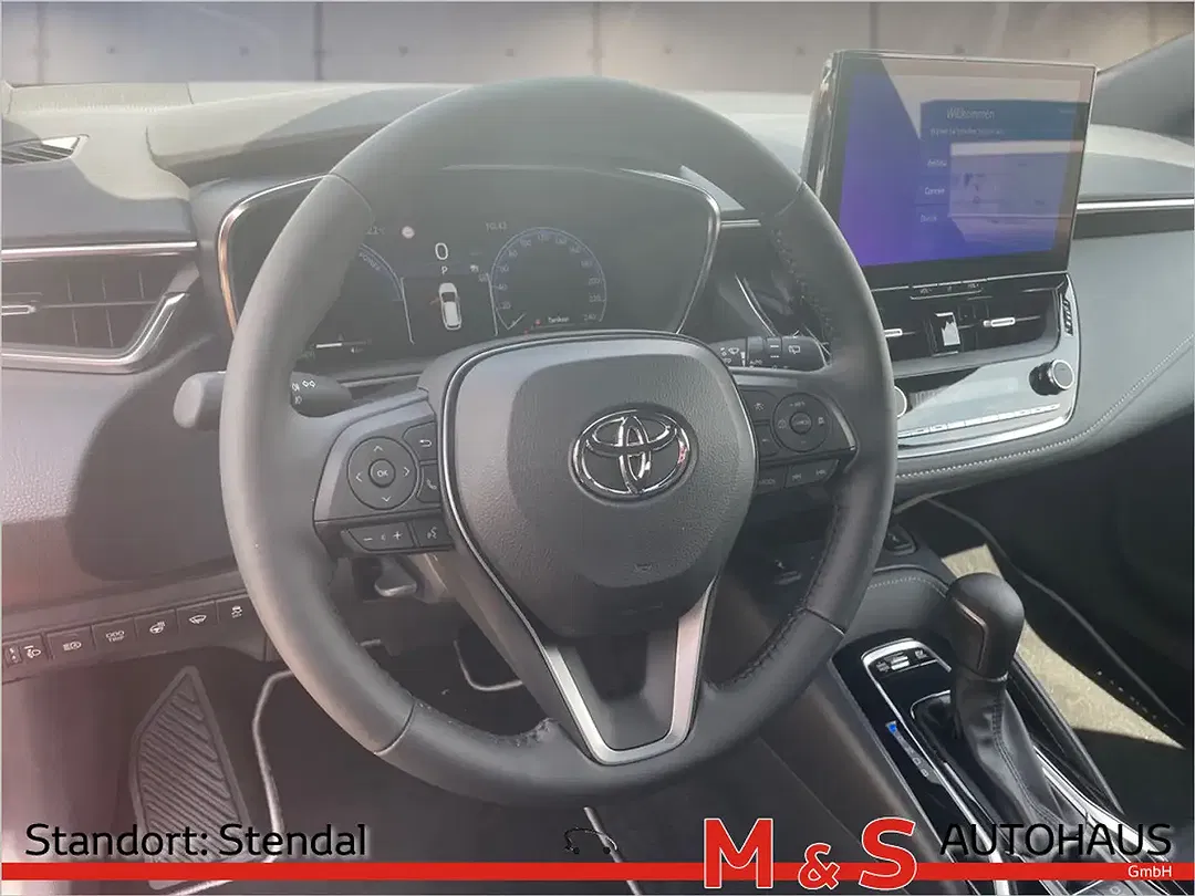 Toyota Corolla - Thumbnail 10