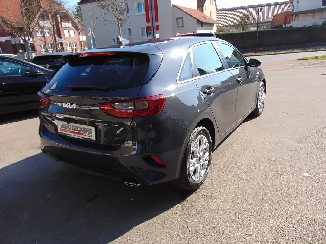 Kia Ceed / cee'd - Thumbnail 4