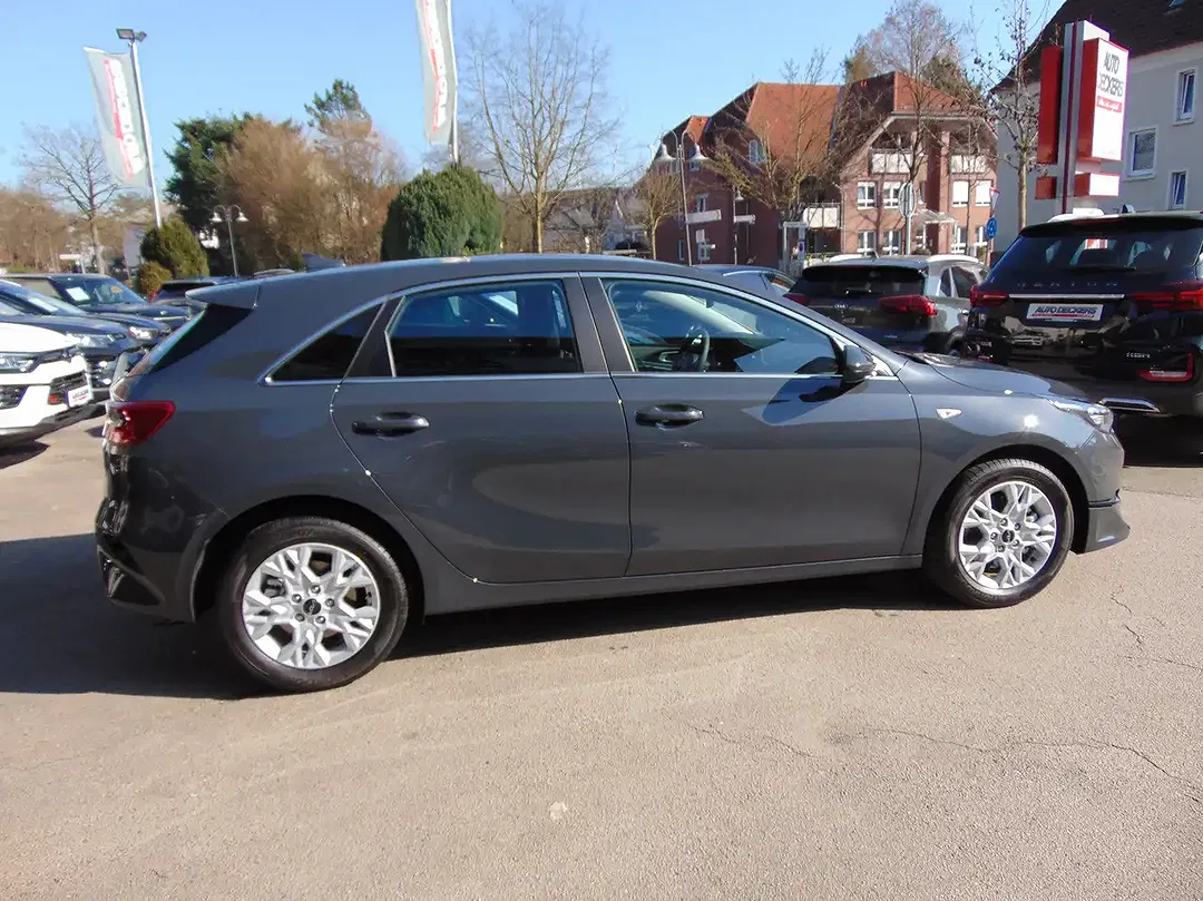Kia Ceed / cee'd - Thumbnail 5
