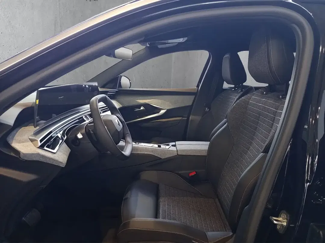 Peugeot 5008 - Thumbnail 9