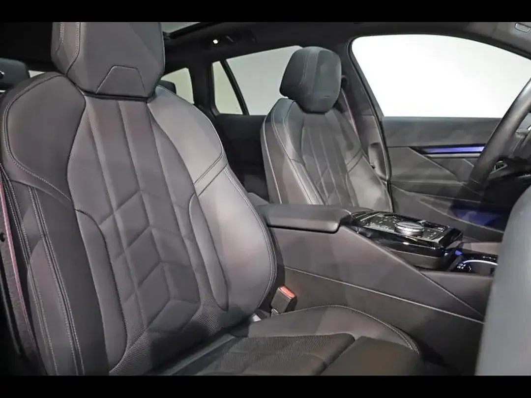 BMW 520 - Thumbnail 11