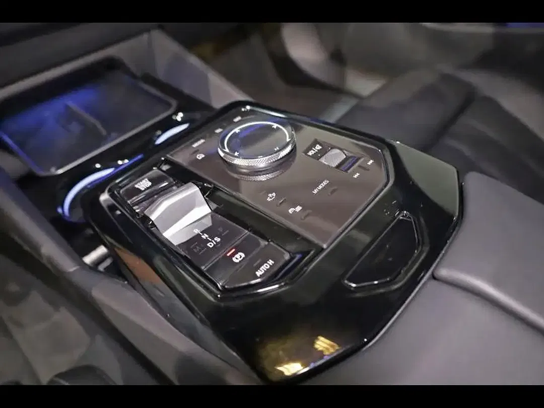 BMW 520 - Thumbnail 13