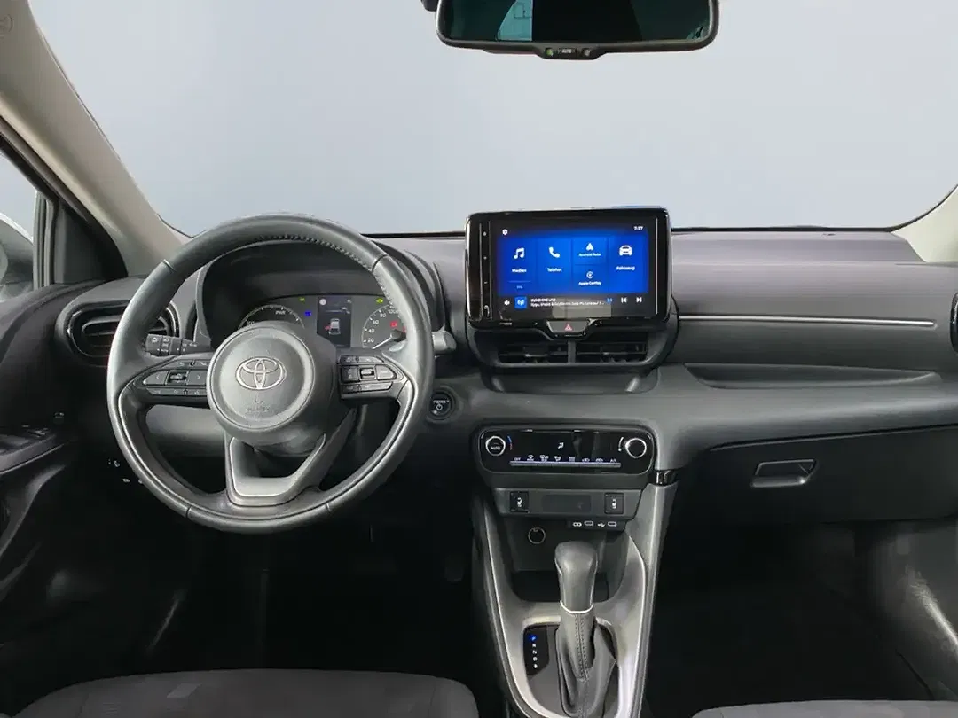 Toyota Yaris - Thumbnail 10