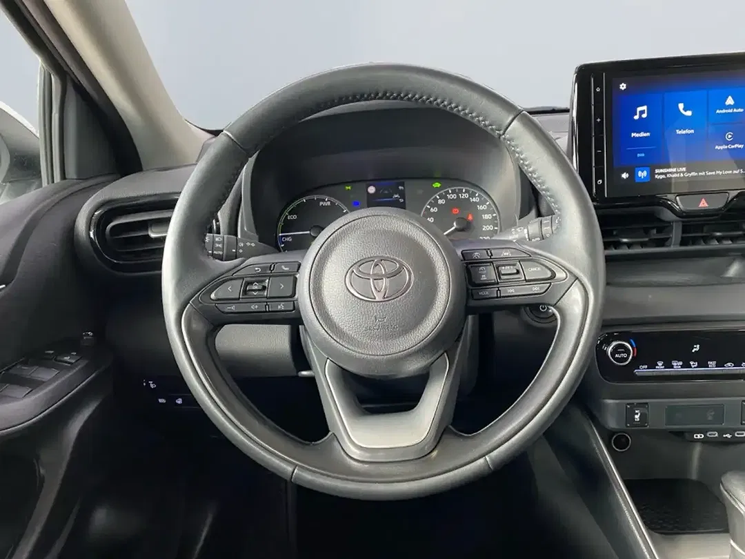 Toyota Yaris - Thumbnail 11