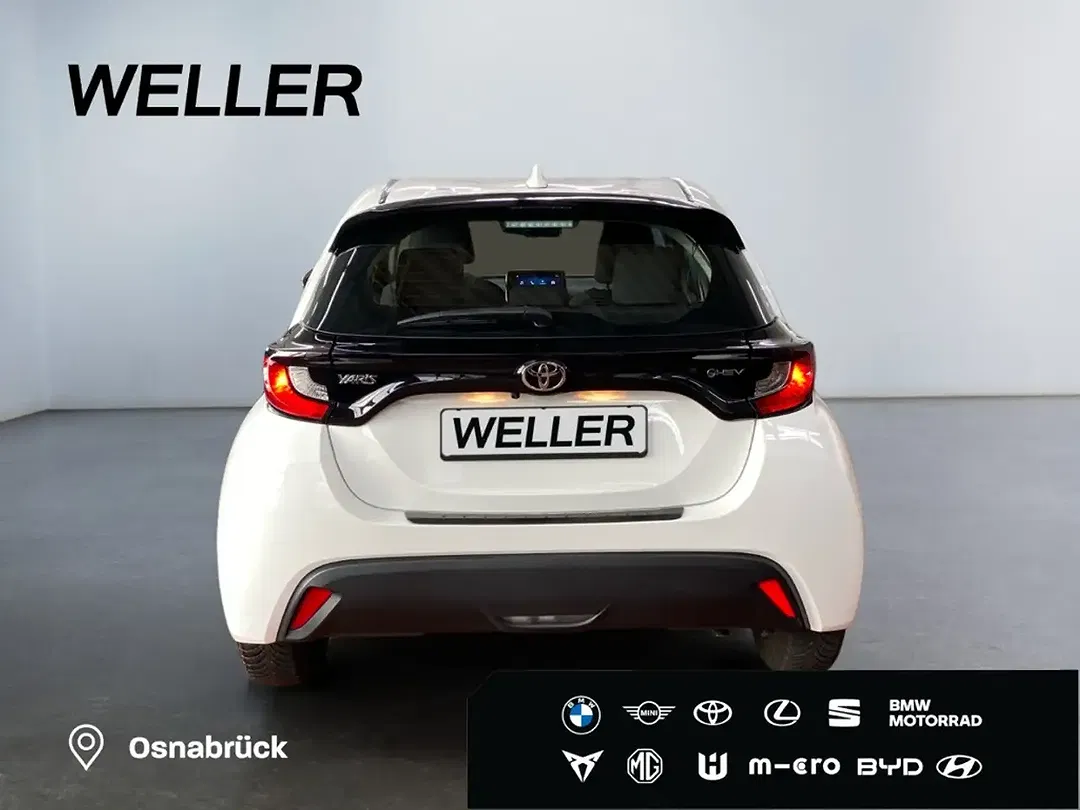 Toyota Yaris - Thumbnail 5