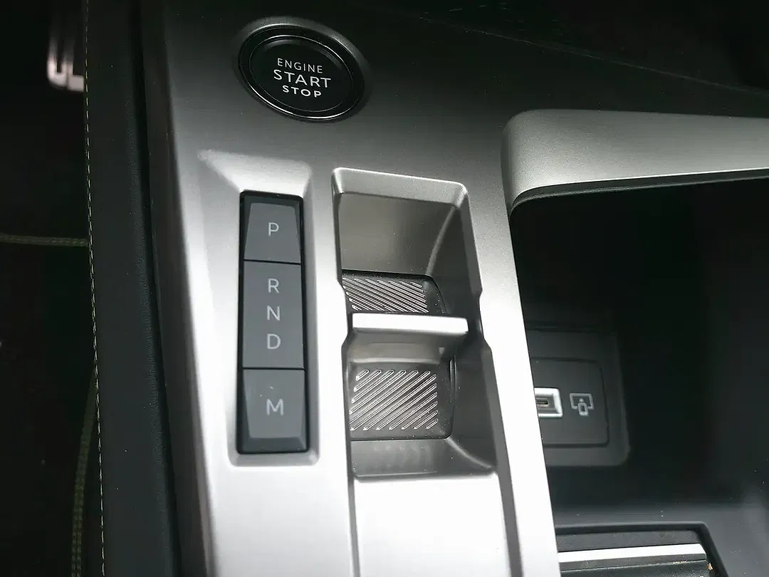 Peugeot 408 - Thumbnail 14