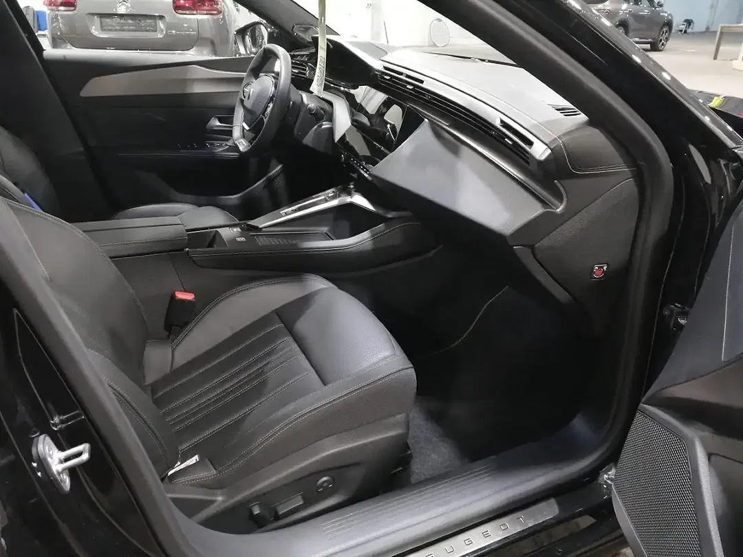 Peugeot 408 - Thumbnail 9