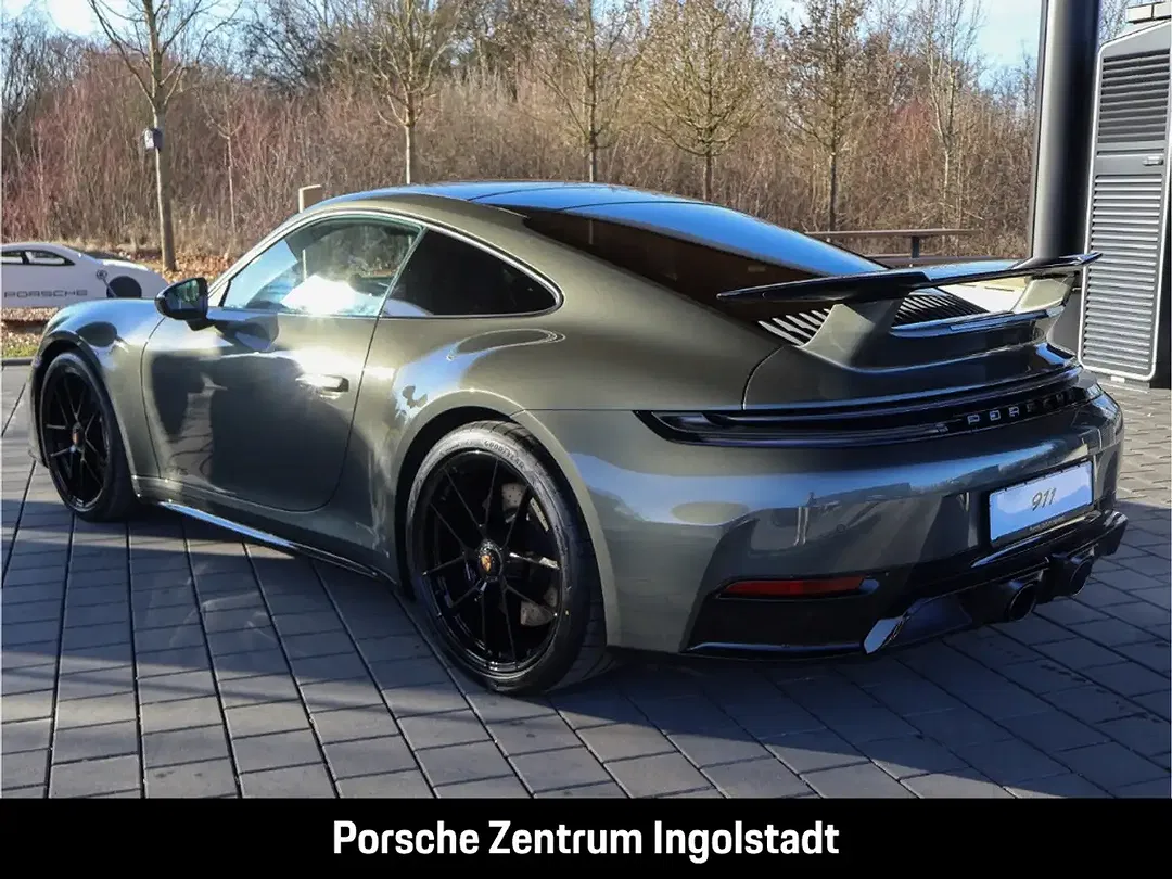 Porsche 911 - Thumbnail 3
