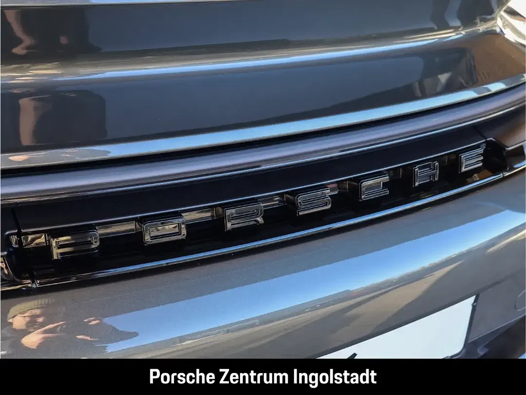 Porsche 911 - Thumbnail 8