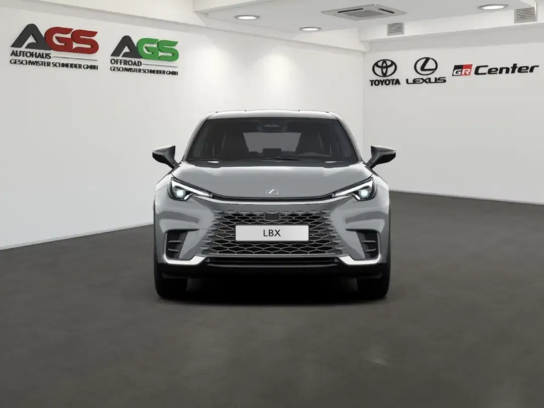 Lexus LBX - Thumbnail 8