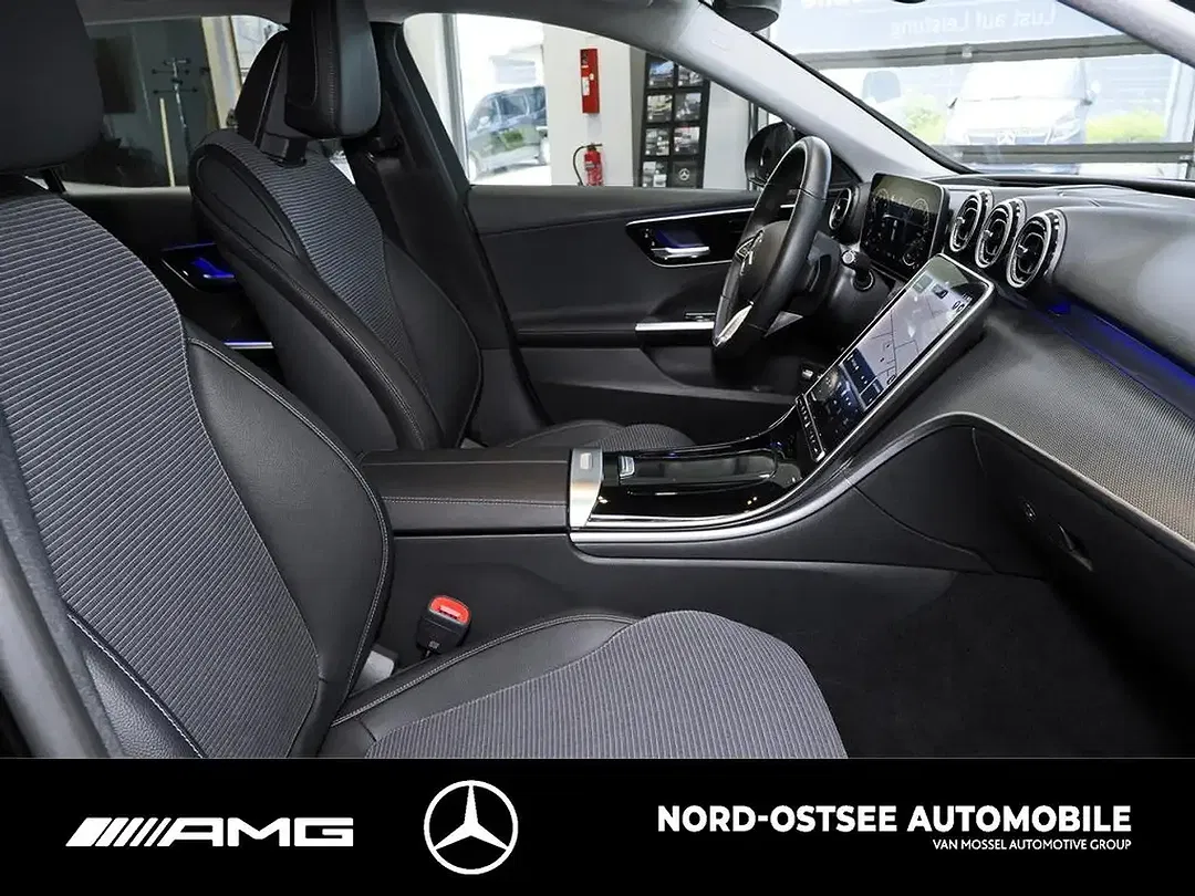 Mercedes-Benz C 300 - Thumbnail 11