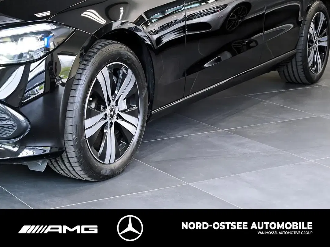 Mercedes-Benz C 300 - Thumbnail 5