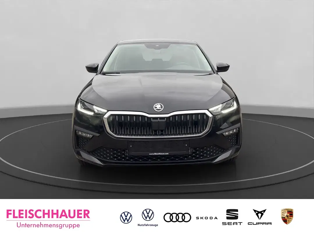 Skoda Scala - Thumbnail 2