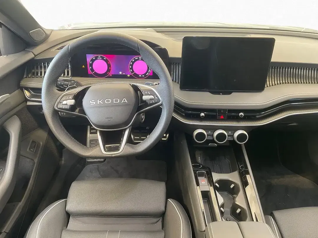 Skoda Superb - Thumbnail 11