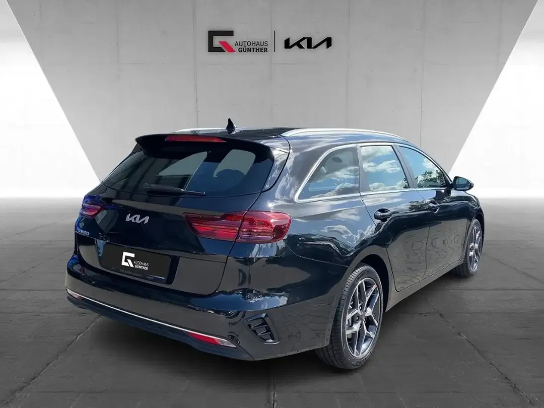 Kia Ceed SW / cee'd SW - Thumbnail 3