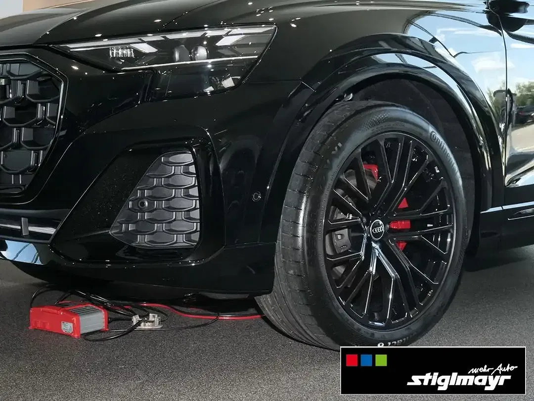 Audi Q8 - Thumbnail 10