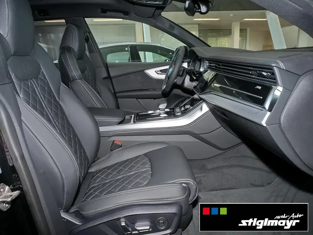 Audi Q8 - Thumbnail 4