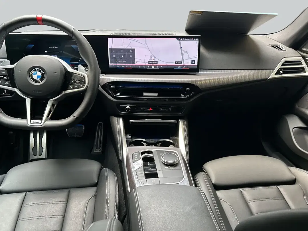 BMW M4 - Thumbnail 13