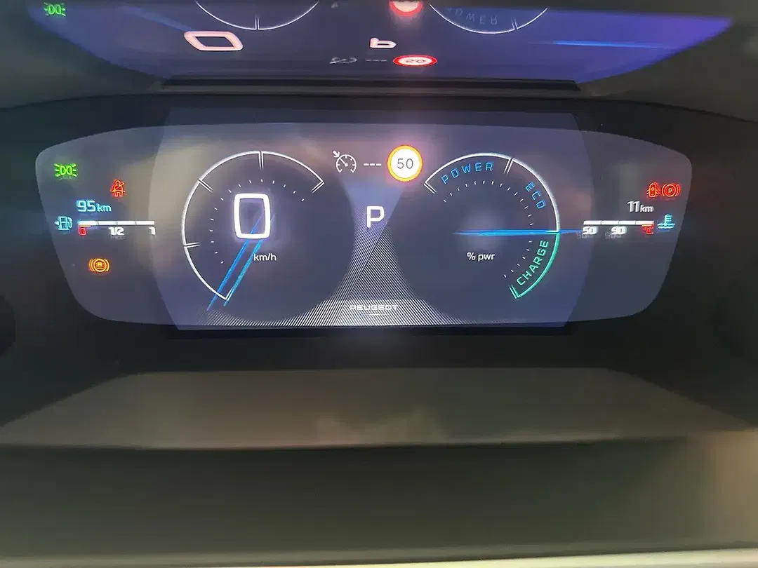 Peugeot 208 - Thumbnail 12