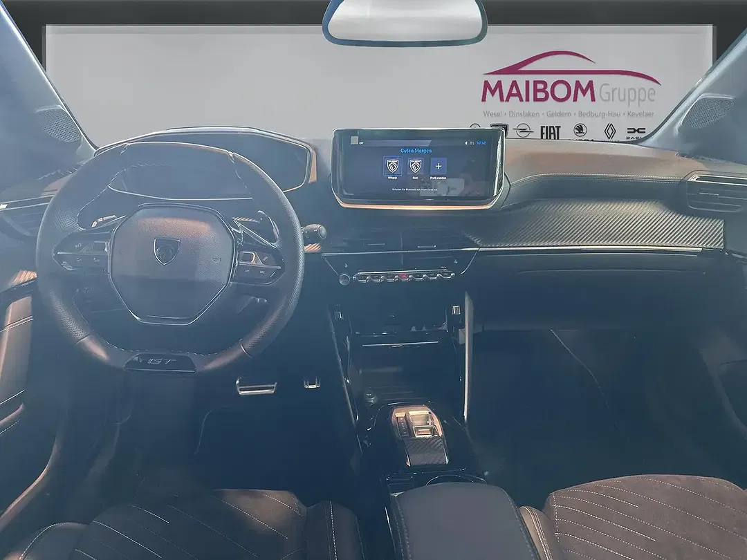 Peugeot 208 - Thumbnail 14