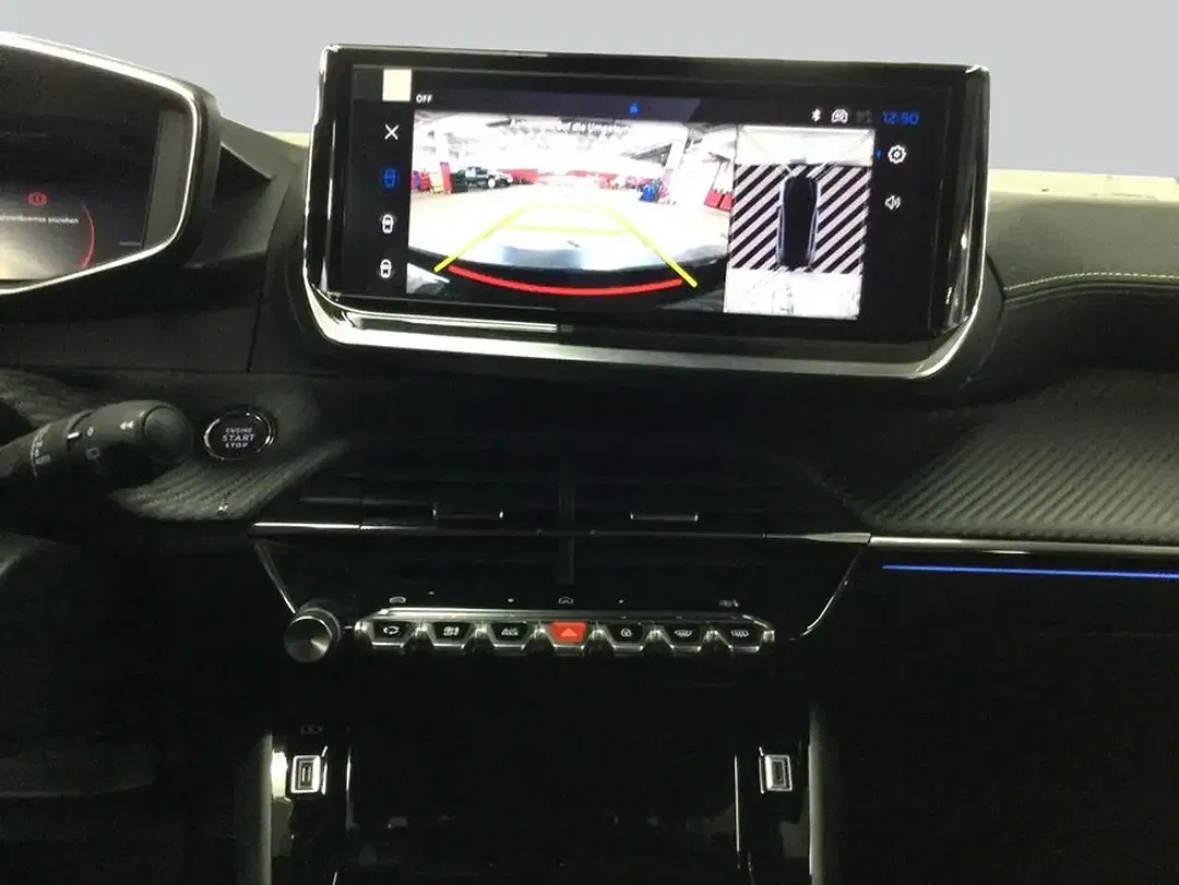 Peugeot 208 - Thumbnail 12