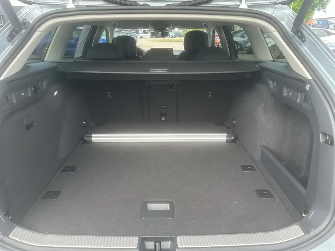 Skoda Superb - Thumbnail 8