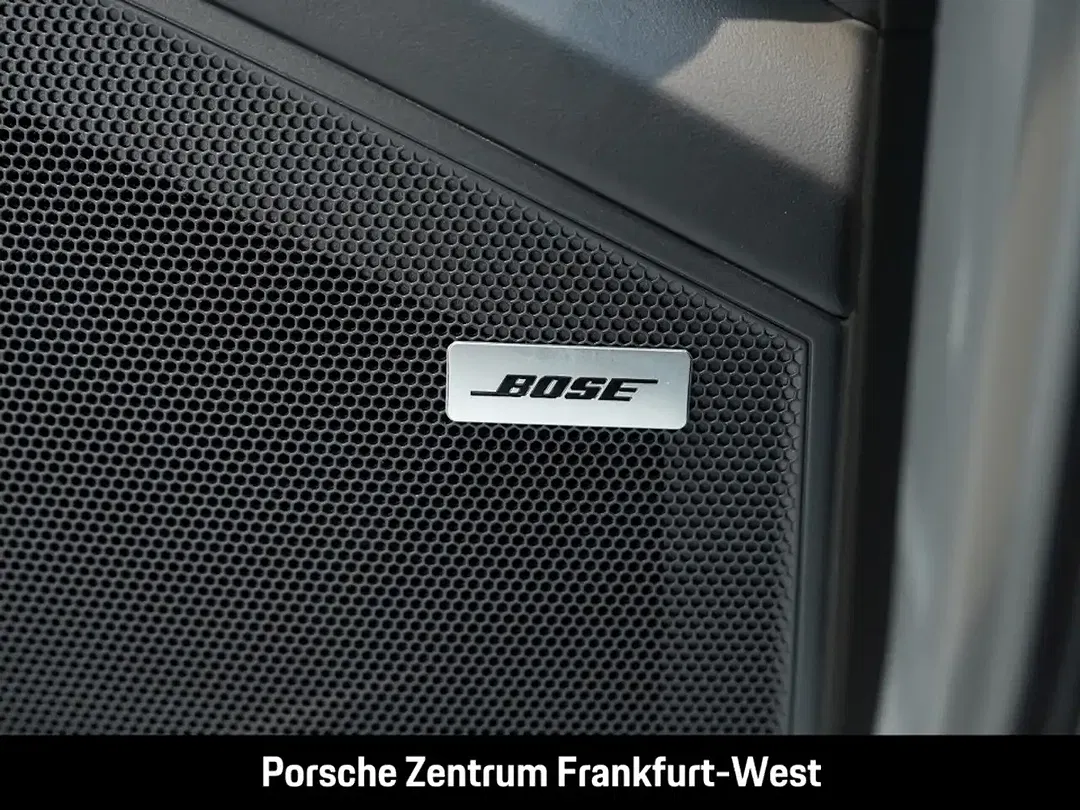 Porsche Cayenne - Thumbnail 13