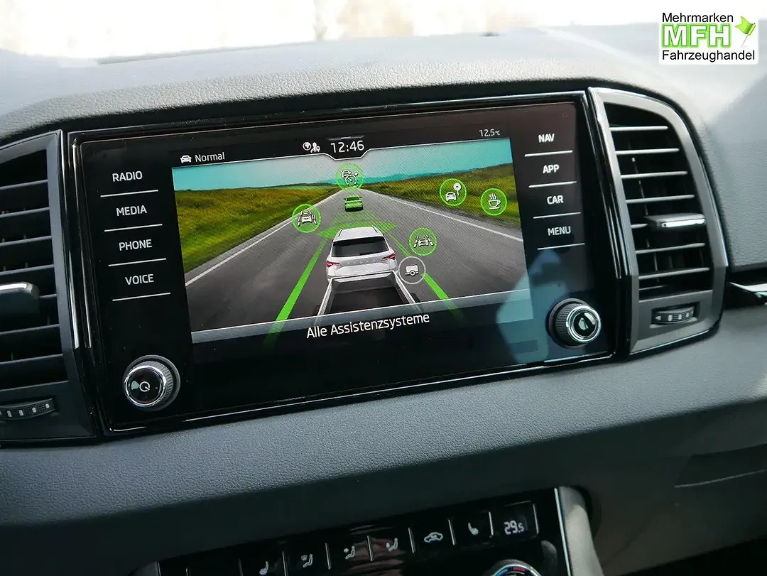 Skoda Karoq - Thumbnail 14