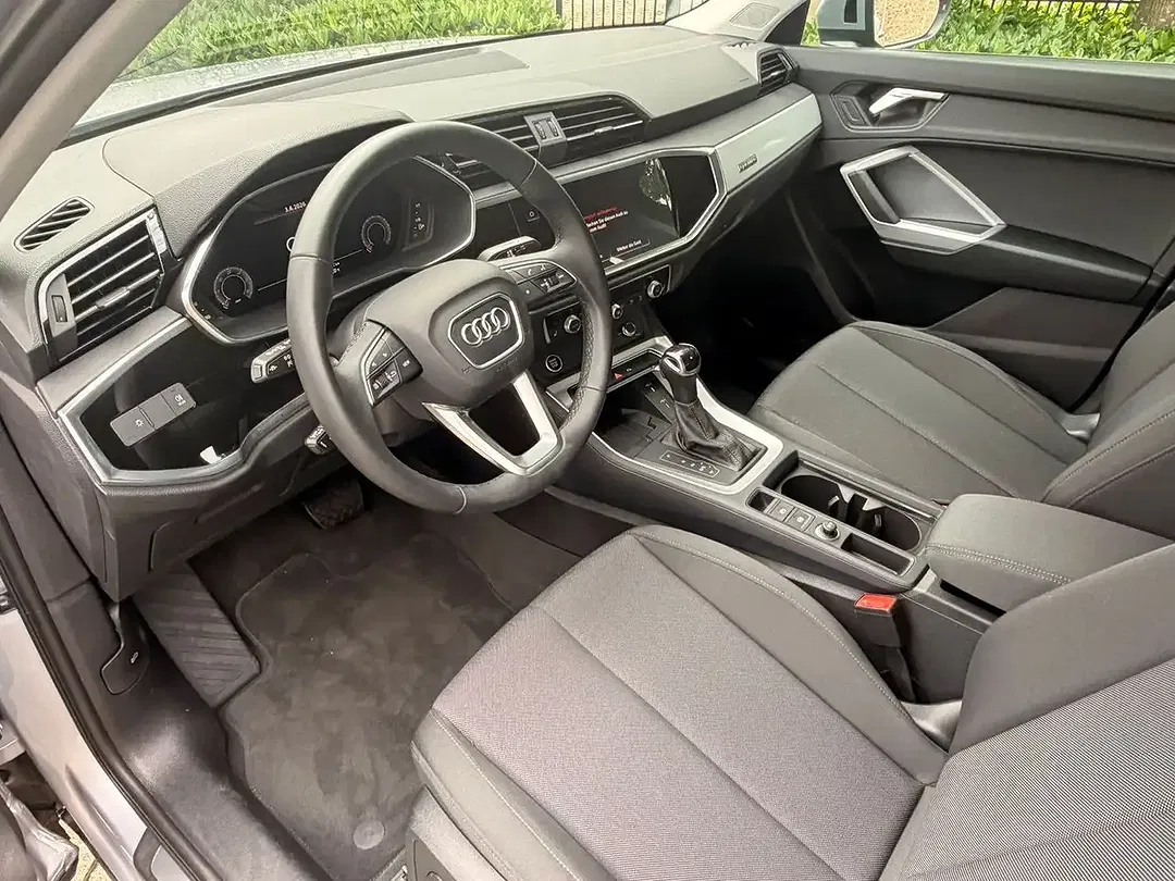 Audi Q3 - Thumbnail 15