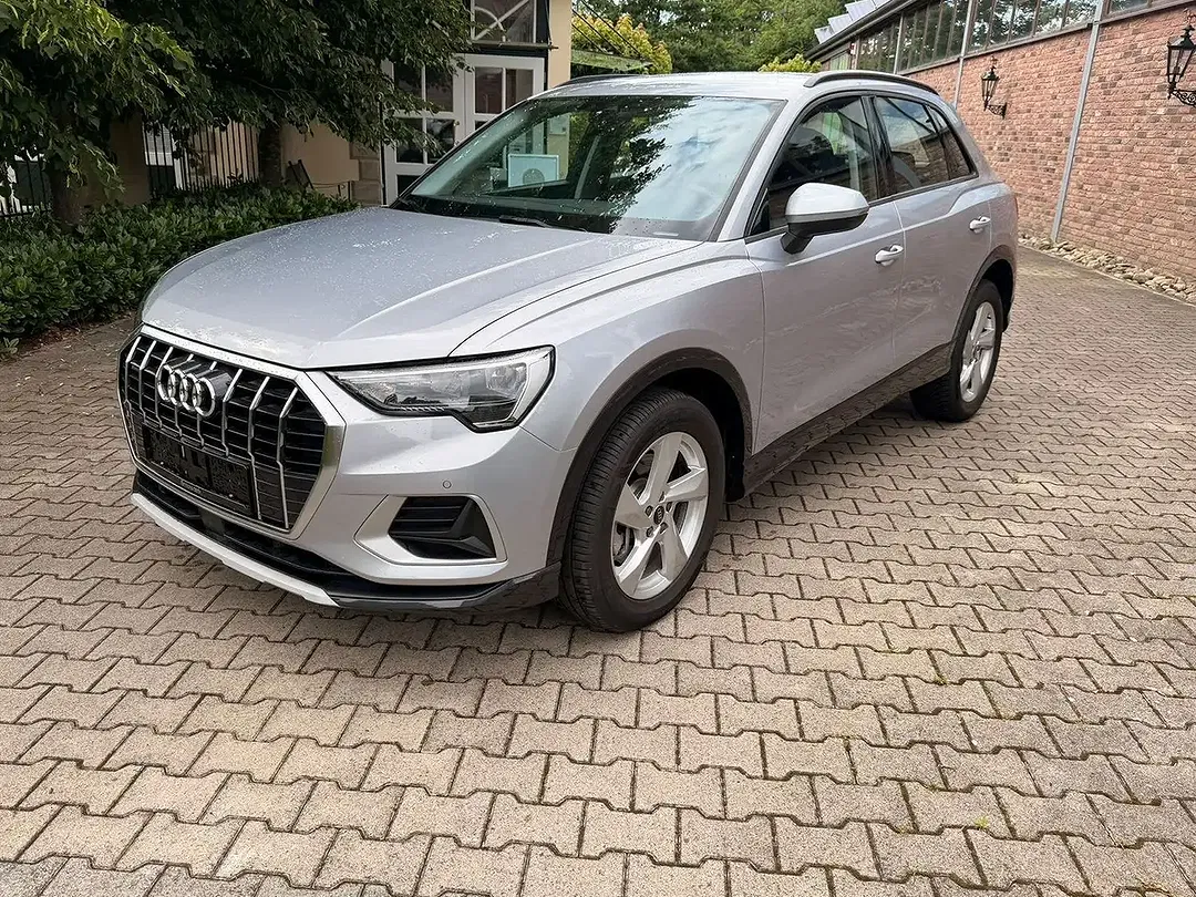 Audi Q3 - Thumbnail 2
